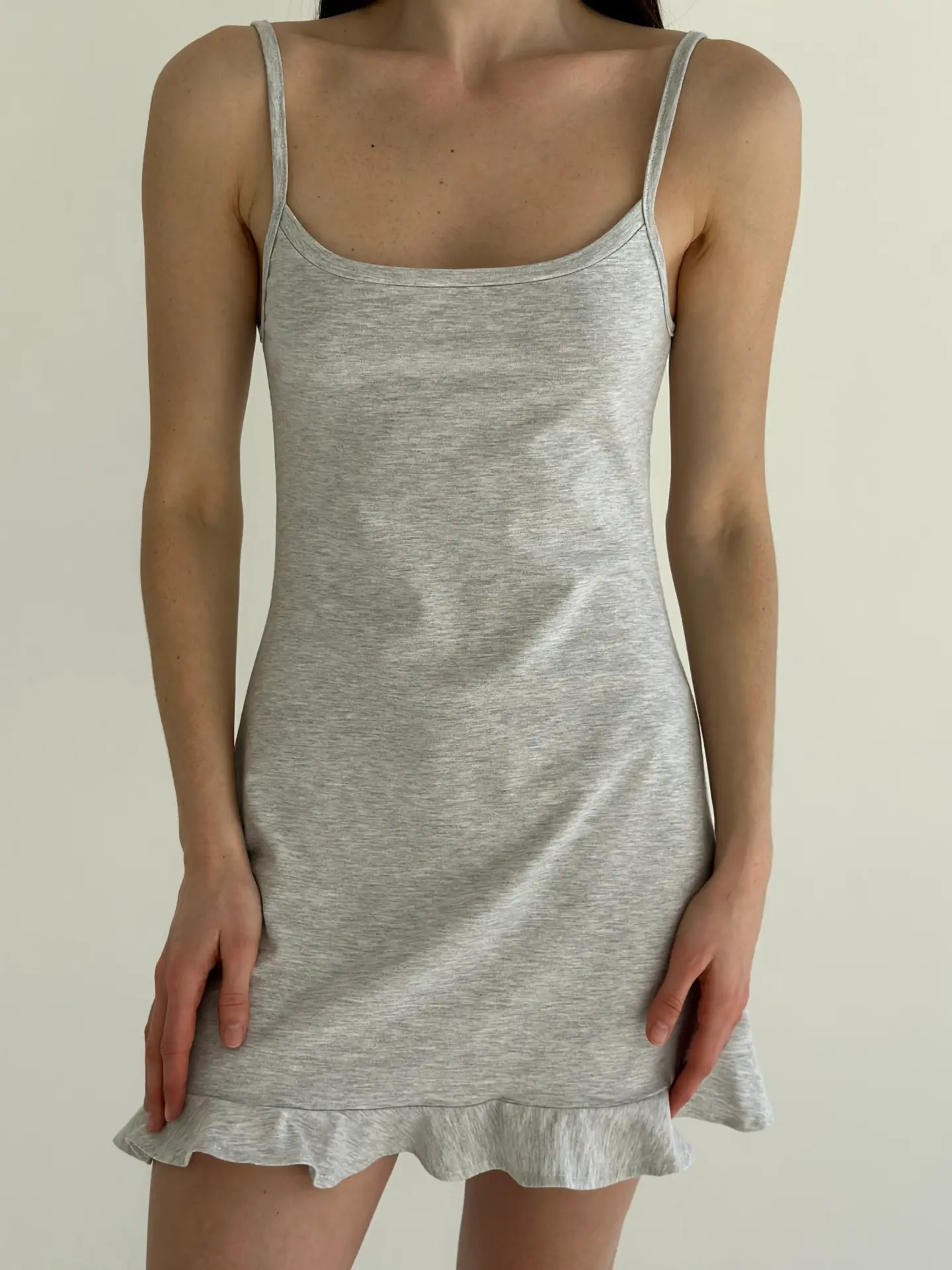 Трикотаж Кулір сукня для сну з рюшем сіра