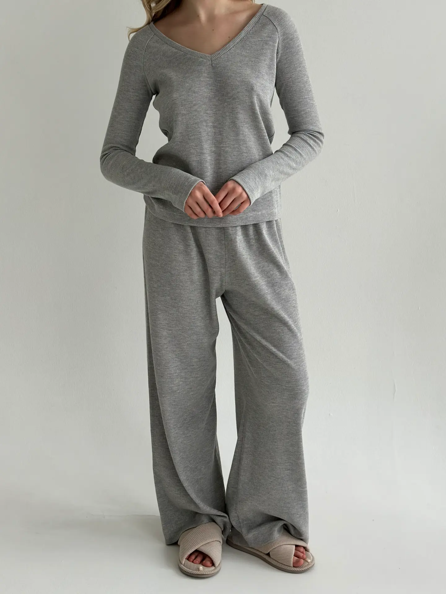 Комплект лонгслів реглан та штани трикотаж вафельний сірий