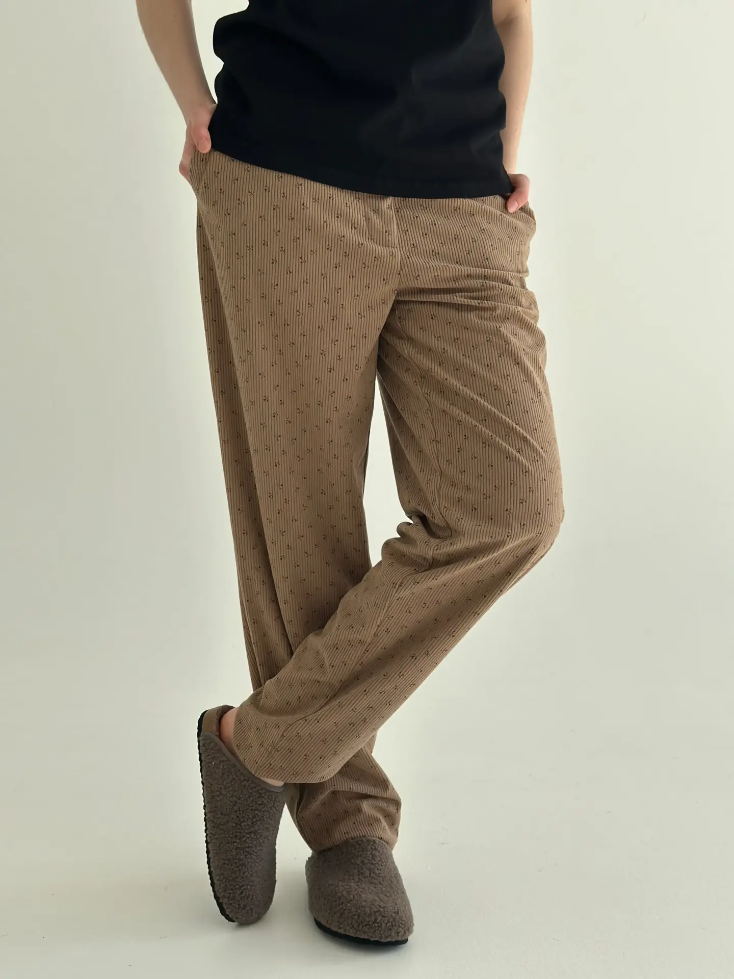 Вельвет штани МОМИ “бутон на бежевому”