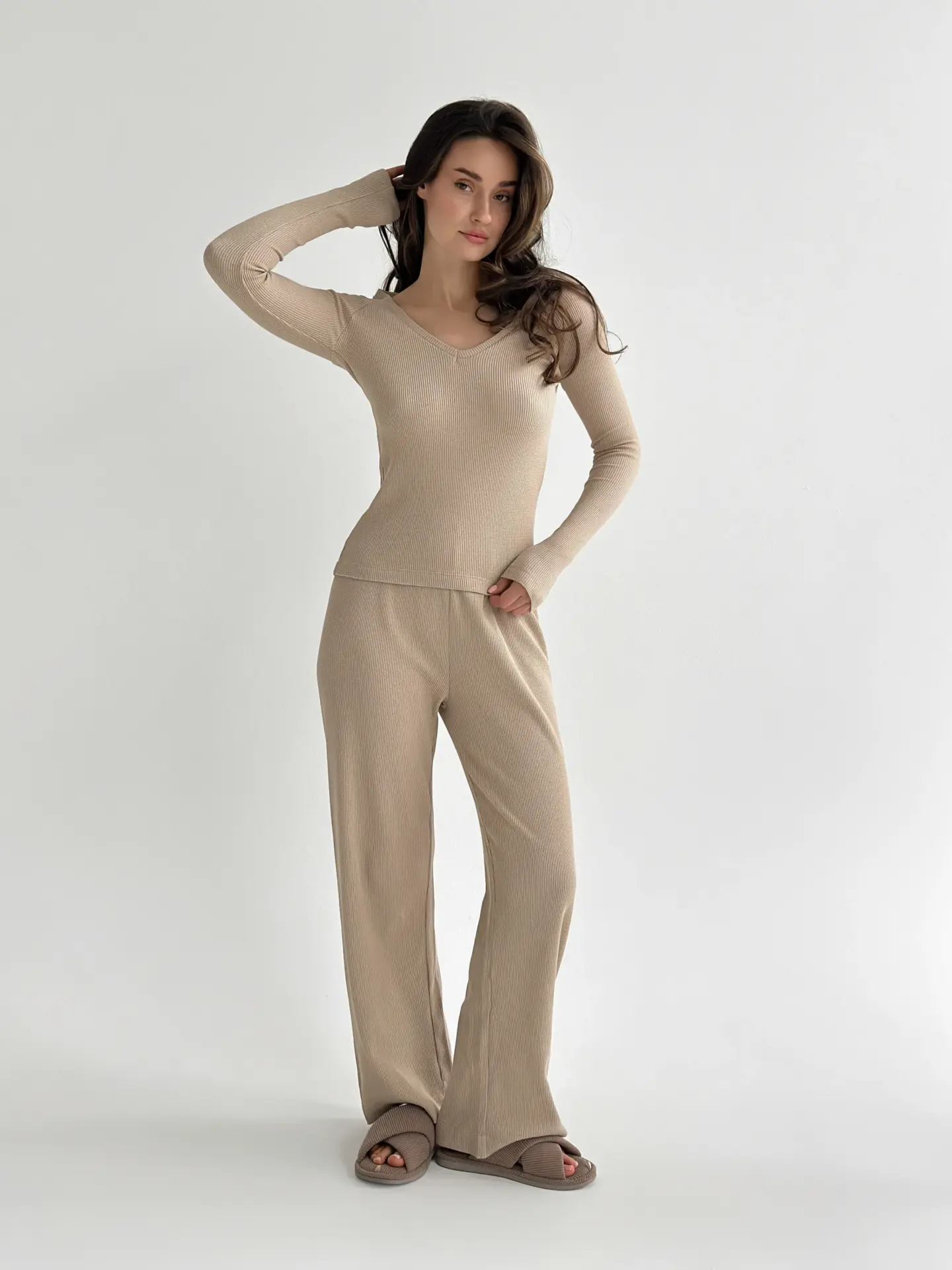 Комплект лонгслів реглан та штани трикотаж вафельний бежевий