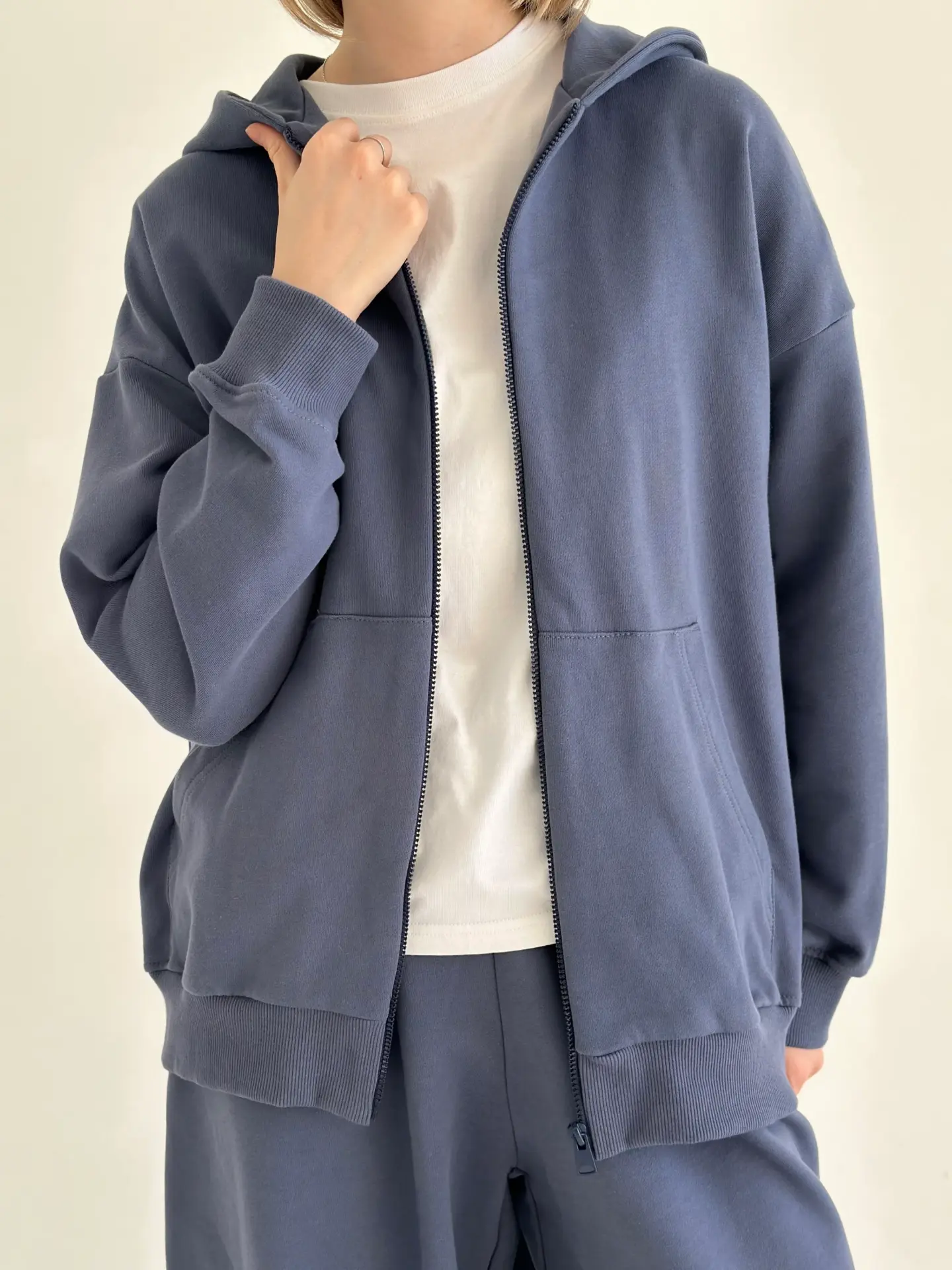 Бавовна Кофта з капюшоном на блискавці трикотаж 3-х. нитка синя