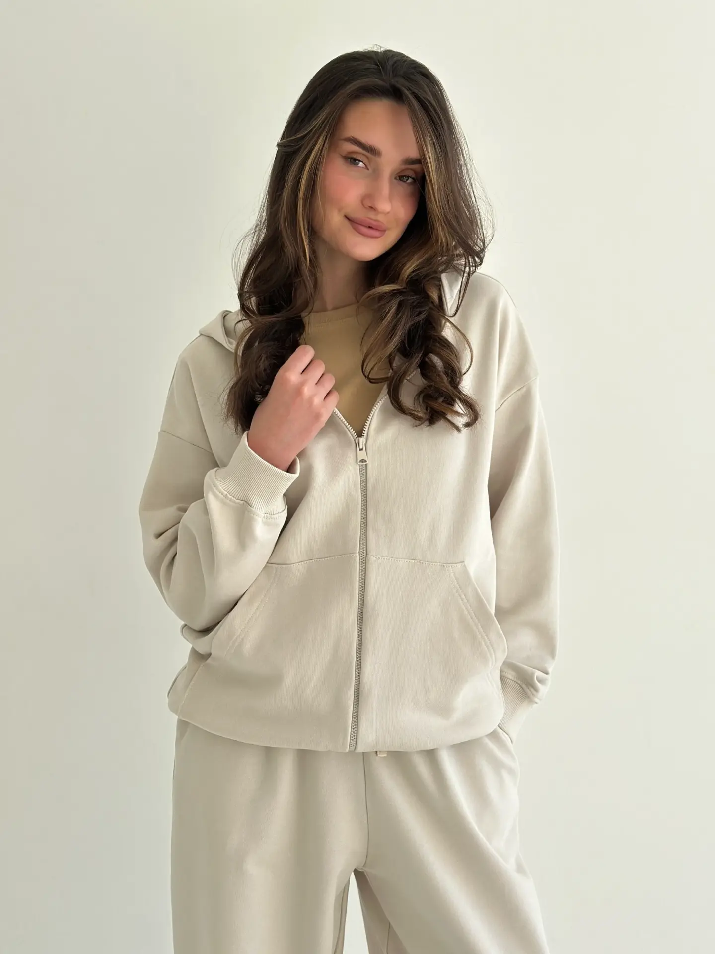 Бавовна Кофта з капюшоном на блискавці трикотаж 3-х. нитка бежева