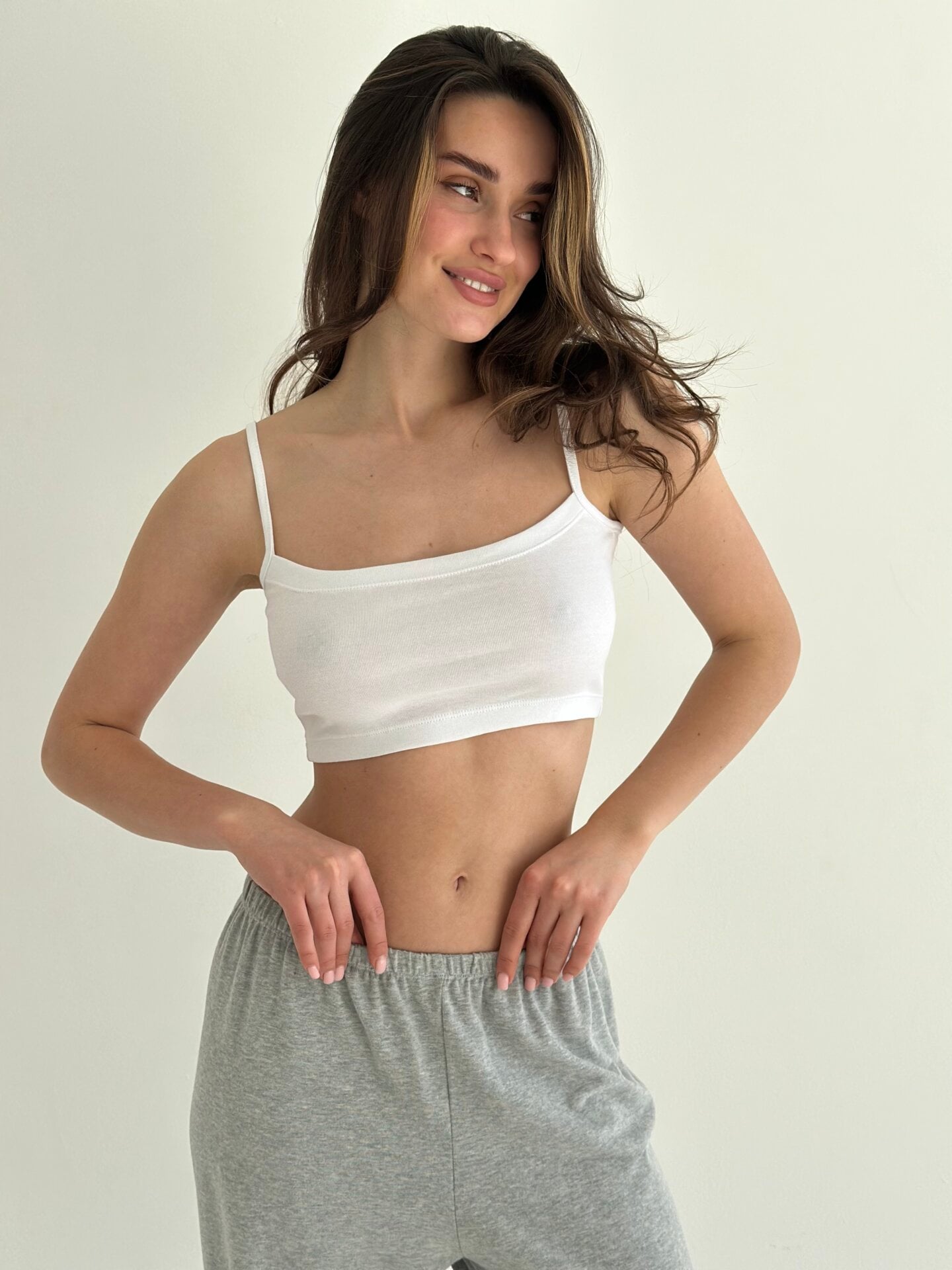 Трикотаж “Ніжність” Топ на бретелях білий