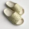 Twins капці піна пляжні та вуличні молочні у квітку (=)