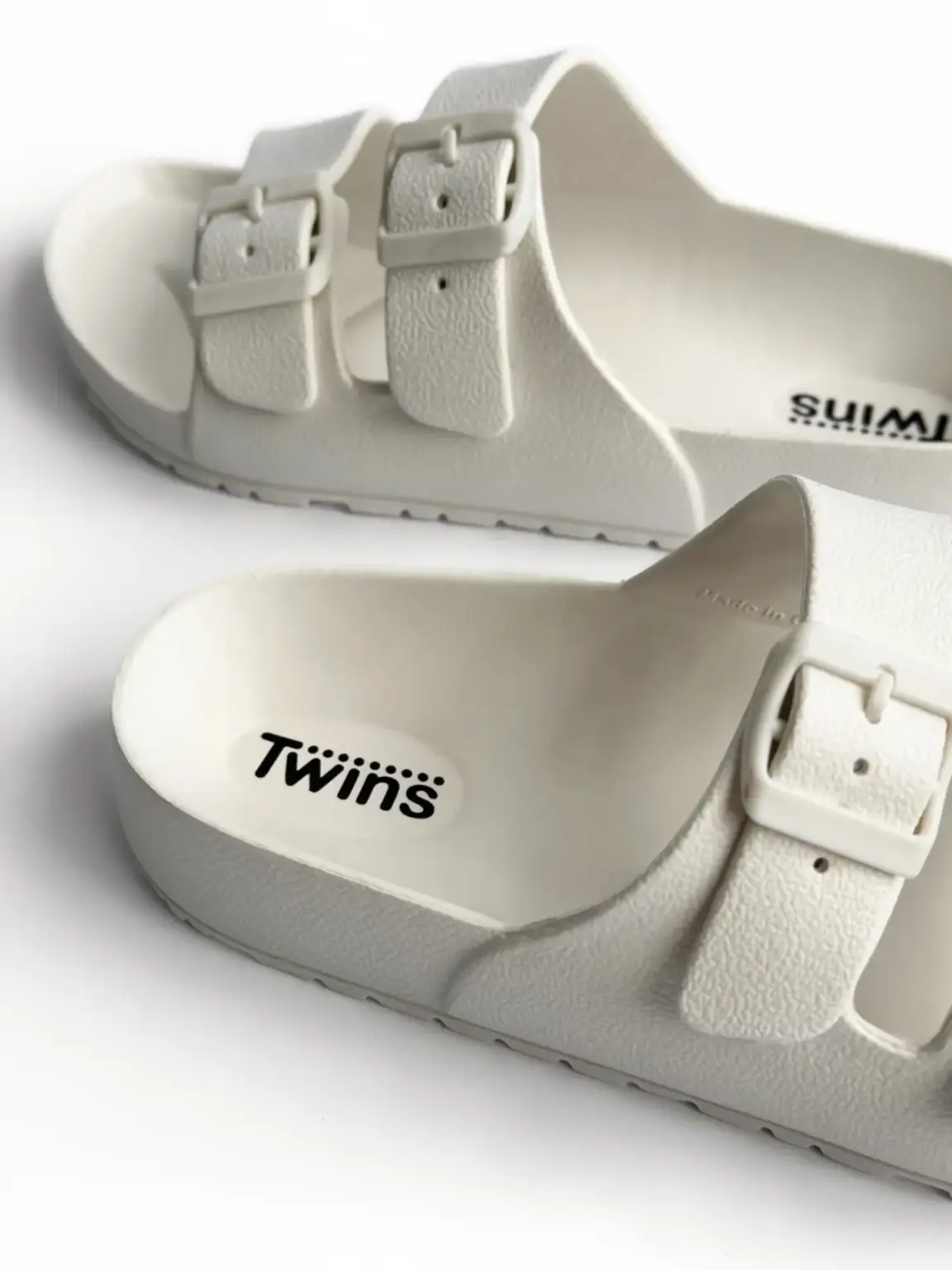 Twins капці пляжні та вуличні з регуляторами білі(=)