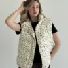 Жилетка вельвет стьобана дута молочна у квітку onesize