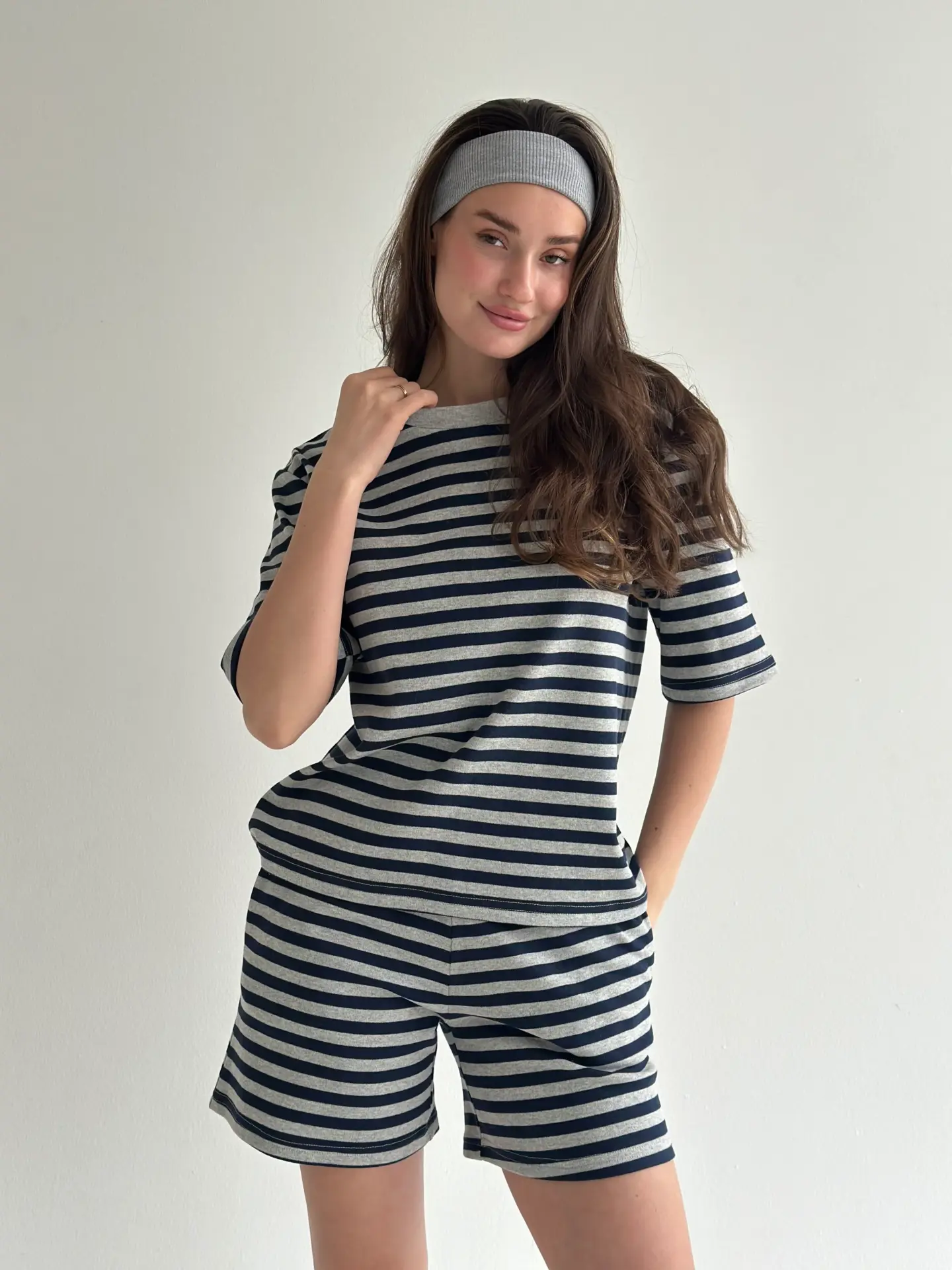 Трикотаж смужка Костюм футболка та шорти сірий/синій