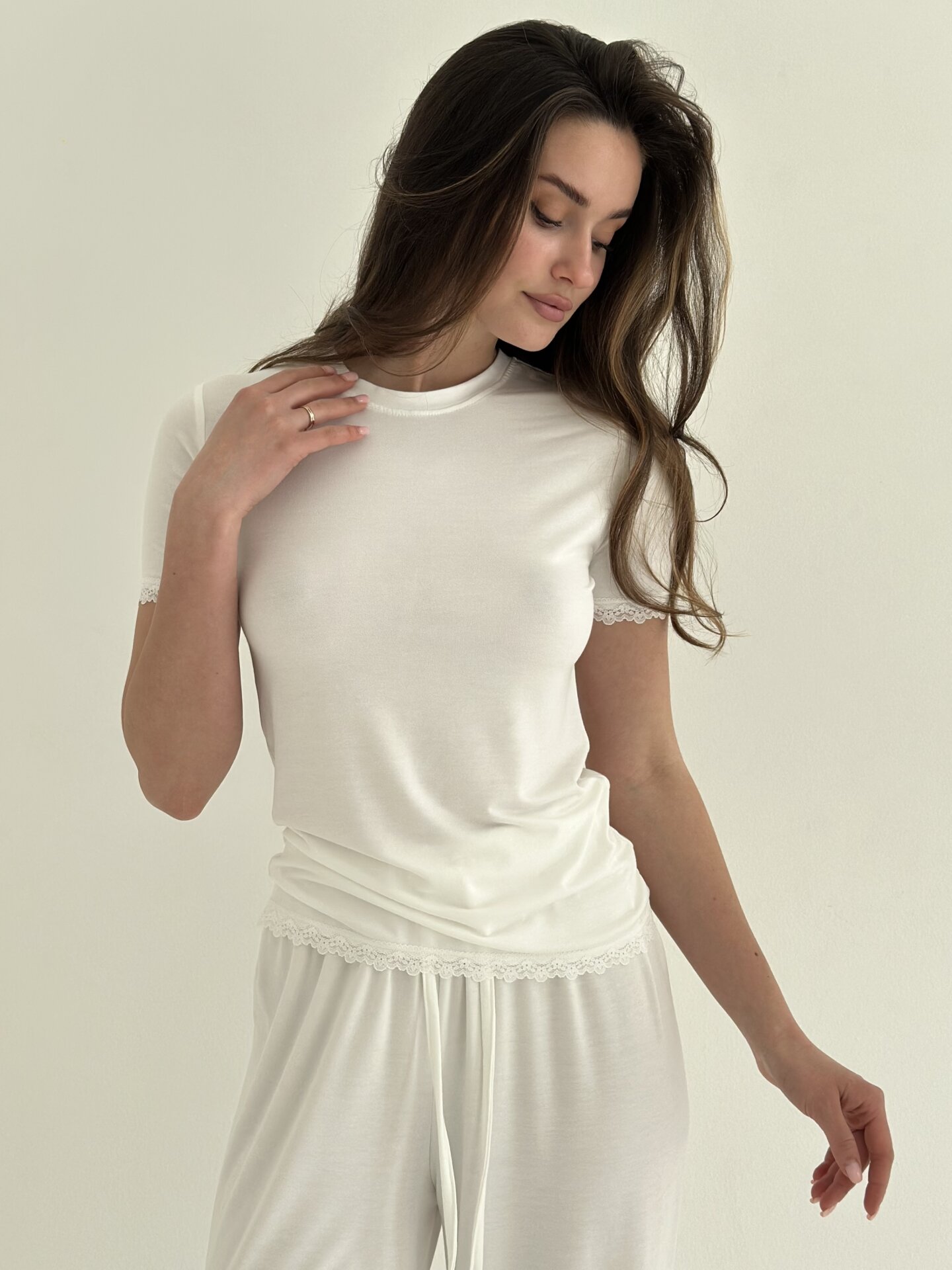 Модал Костюм футболка та штани молочний