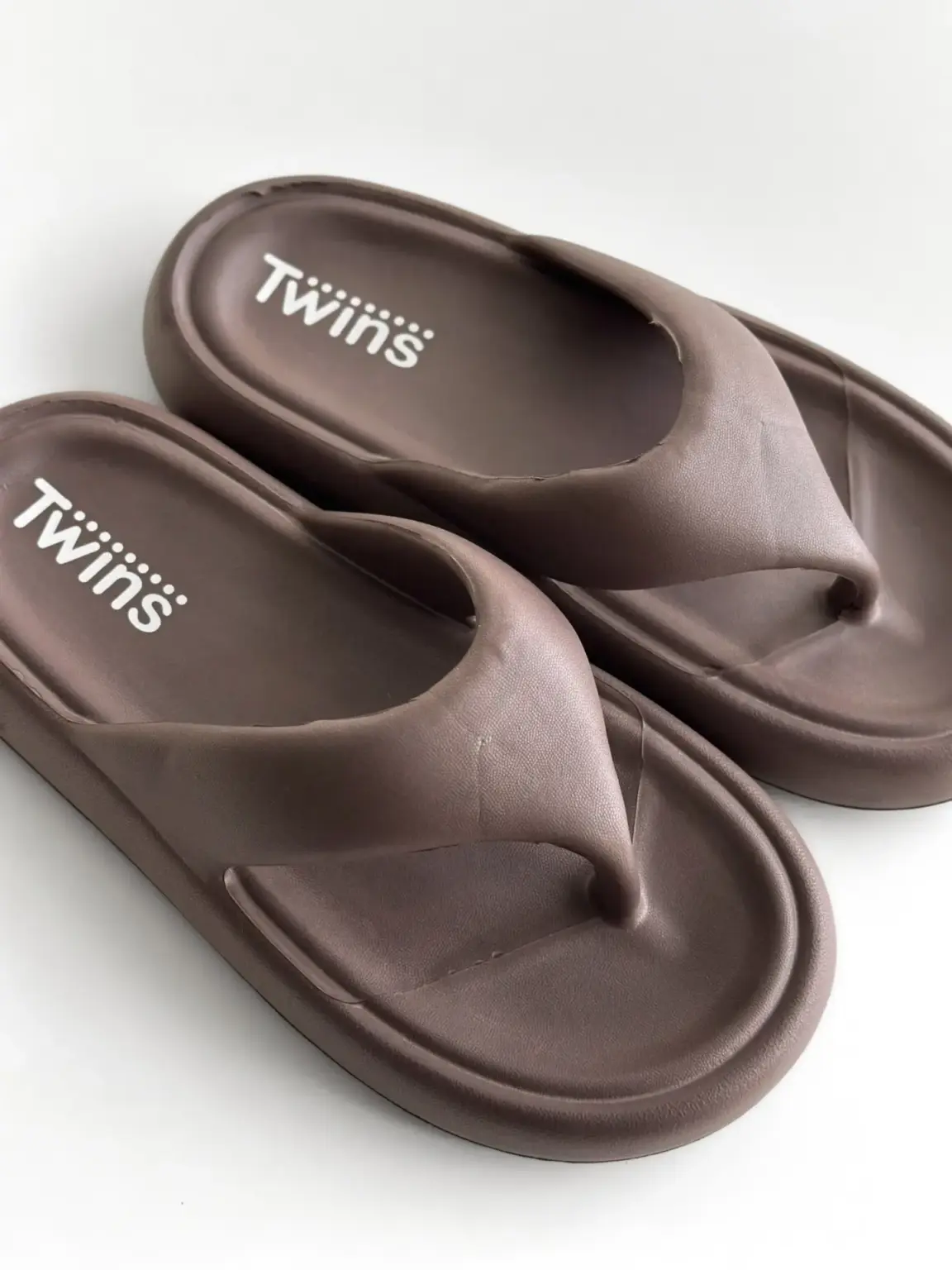 Twins капці піна пляжні та вуличні в'єтнамок шоколад SALE (з дефектами)