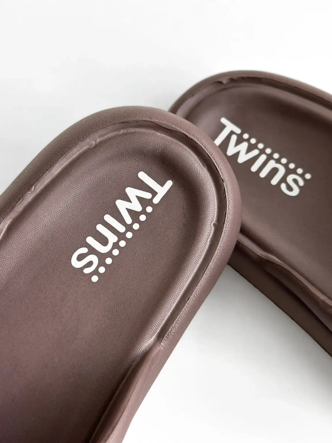 Twins капці піна пляжні та вуличні в'єтнамок шоколад SALE (з дефектами)