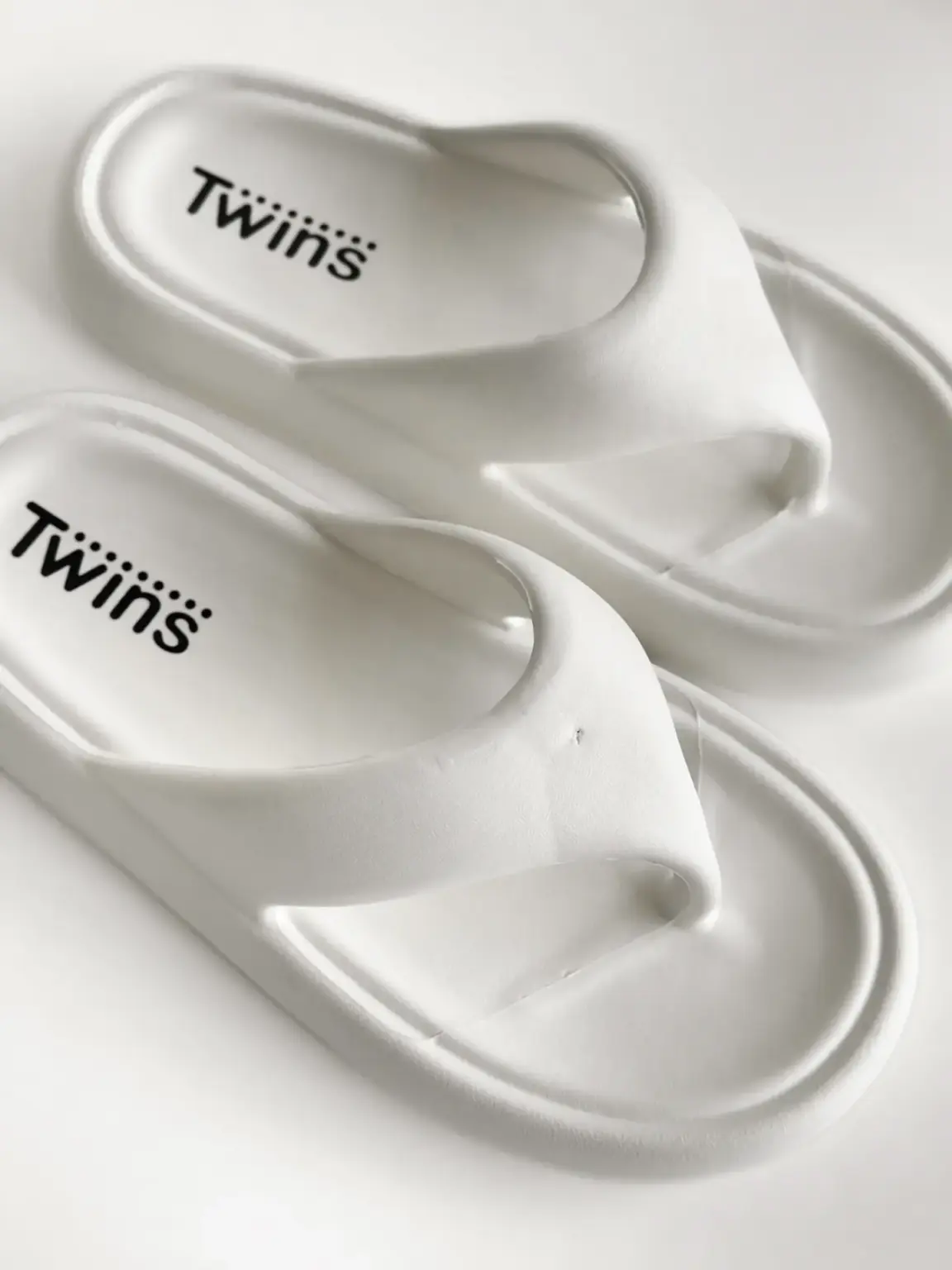 Twins капці піна пляжні та вуличні в'єтнамок білий SALE (з дефектами)