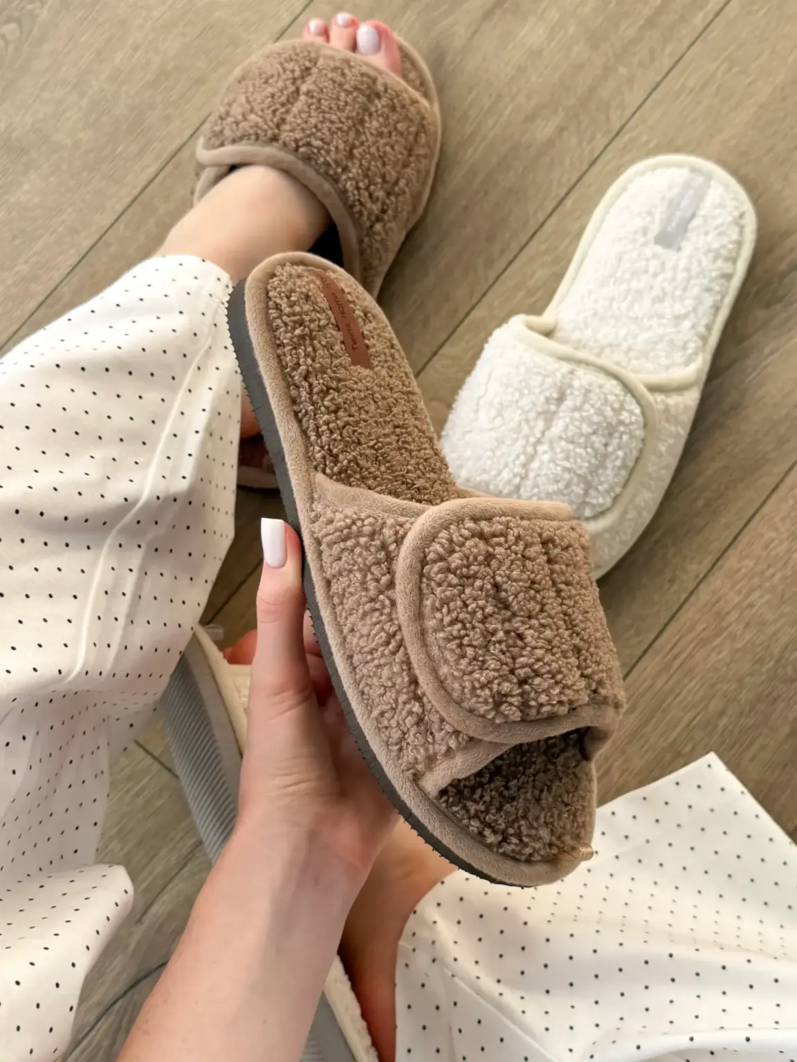 Капці домашні жіночі HS відкриті TEDDY коричневі
