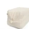 Косметичка TEDDY блискавка пластик білого кольору середня КВАДРАТ