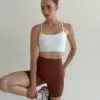 Yoga топ з борцівською спинкою білий