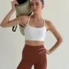 Yoga топ з борцівською спинкою білий