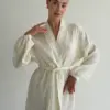 Халат довгий муслин великий чорний горох на молочному