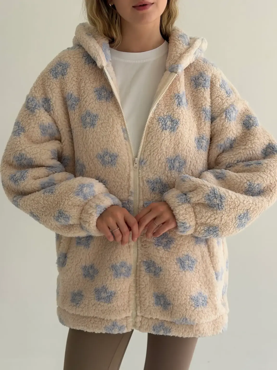 TEDDY Кофта на блискавці з капюшоном блакитна квітка
