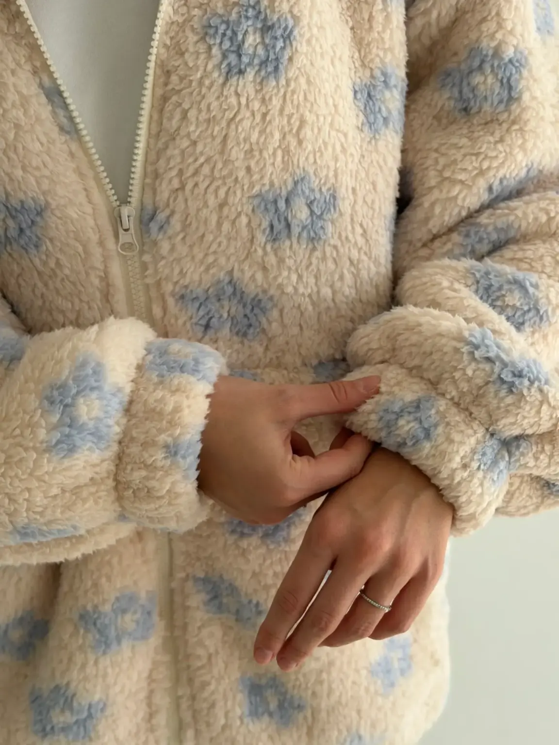TEDDY Кофта на блискавці з капюшоном блакитна квітка