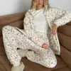 Костюм кофта зі стійкою та штани полар фліс коричневі квіти на білому